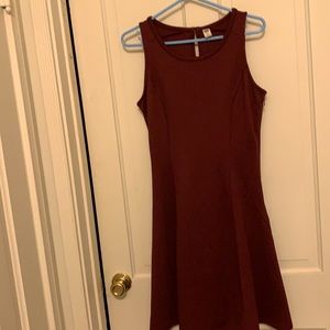 Old Navy fitted dress. Size Small/Tall